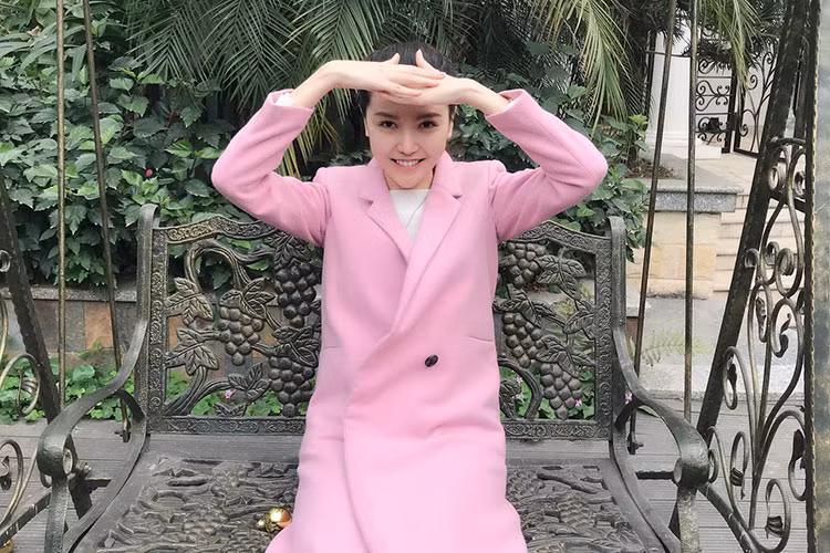 Ngọc Duyên chia sẻ: “Yêu những ngày nắng ấm của Hà Nội”.