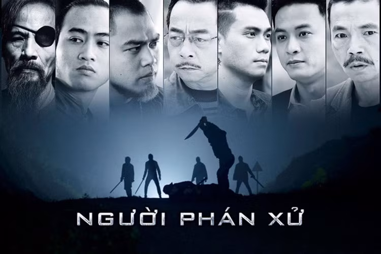 “Người phán xử” là một trong những bộ phim Việt hay nhất 2017. Phim được chuyển thể từ nguyên tác “Ha-Borer” - bộ phim đình đám của màn ảnh nhỏ Israel. “Người phán xử” quy tụ dàn diễn viên đình đám: NSND Hoàng Dũng, NSƯT Trung Anh, Chu Hùng, Việt Anh, Hồng Đăng... cùng dàn diễn viên trẻ: Quốc Đam, Bảo Anh, Thúy An…Ảnh: Tổ quốc