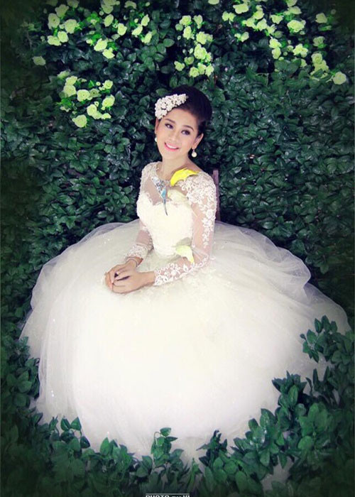 5 năm sau khi chuyển giới, Lâm Khánh Chi được khen ngày càng xinh đẹp, nữ tính. Ảnh: Người đưa tin