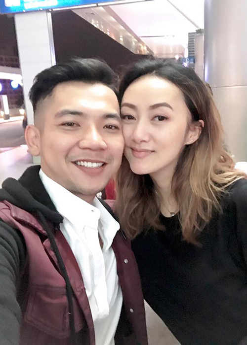 Mai Quốc Việt lên đường đi diễn ở Canada. Đây cũng là nơi bà xã của anh định cư.