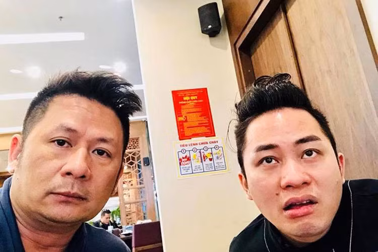 Tùng Dương - Bằng Kiều chụp ảnh nhí nhảnh là một trong những tin tức sao Việt trong ngày 15/12.