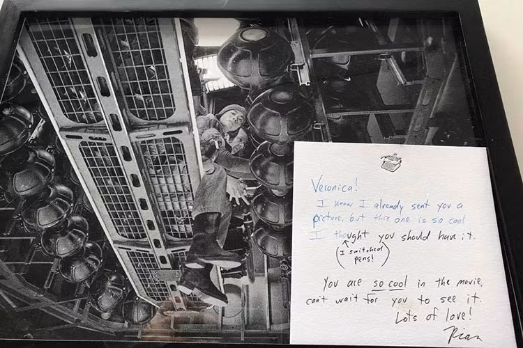 Ngô Thanh Vân chia sẻ được đạo diễn phim "Star Wars: The Last Jedi" gửi cho tấm hình khi tham gia phim.