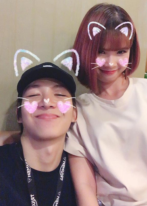 Đôi vợ chồng son khiến người hâm mộ phát ghen trước những hình ảnh hạnh phúc bên nhau.