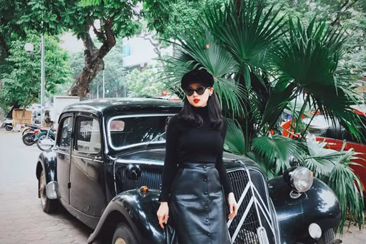 Tâm Tít viết: “Đời người không thể cứ mãi để ý đến ánh mắt của người khác, phải quan tâm tới cảm nhận của mình hơn”.