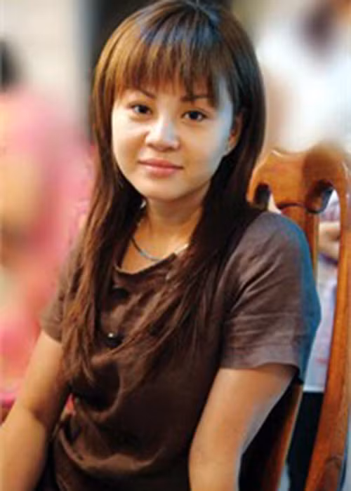 Lê Giang sinh năm 1972, có giọng ca cải lương ngọt như mía lùi. Năm 16 tuổi, cô về đoàn cải lương Thanh Nga. Ảnh: Mực Tím