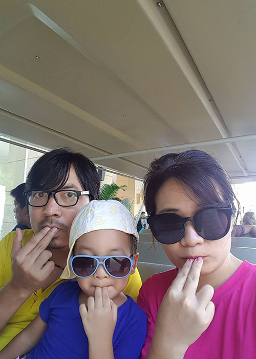 Gia đình “Giáo sư Xoay” thường xuyên đi du lịch trong thời gian rảnh rỗi.