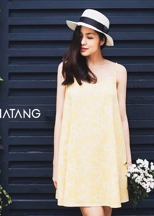 Hà Tăng rút khỏi showbiz từ nhiều năm nay nhưng cuộc sống của cô luôn nhận được sự chú ý.