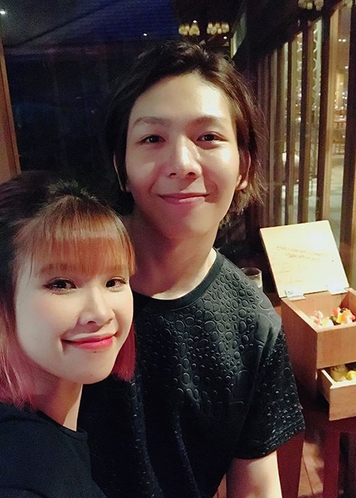 Khởi My và ông xã từng đóng chung trong một số MV.