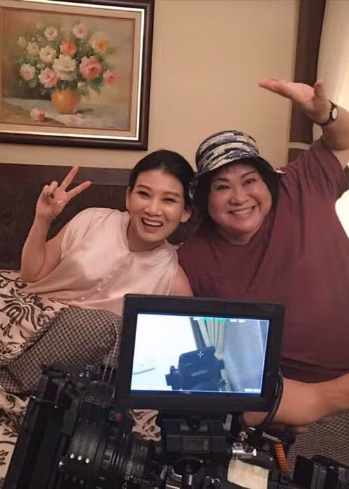 Minh Vượng, Mỹ Uyên nhí nhảnh trên phim trường Cả một đời ân oán.