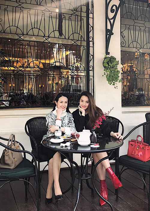 Trang Nhung gặp gỡ bà xã của Tuấn Hưng.