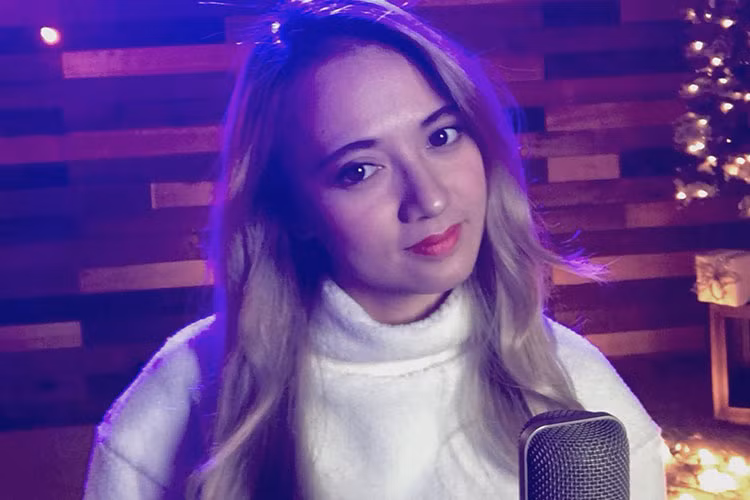 Món quà Giáng sinh 2017 của Xuân Nghi khiến đông đảo người hâm mộ của nữ ca sĩ thích thú.