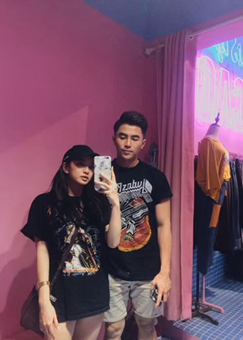 Nói về chuyện tình cảm, Kaity Nguyễn muốn giữ riêng cho mình. Will cũng úp mở cho biết, sau bộ phim, cả hai trở nên thân thiết khi có cùng những sở thích và hợp tính nhau. Ảnh: FBNV