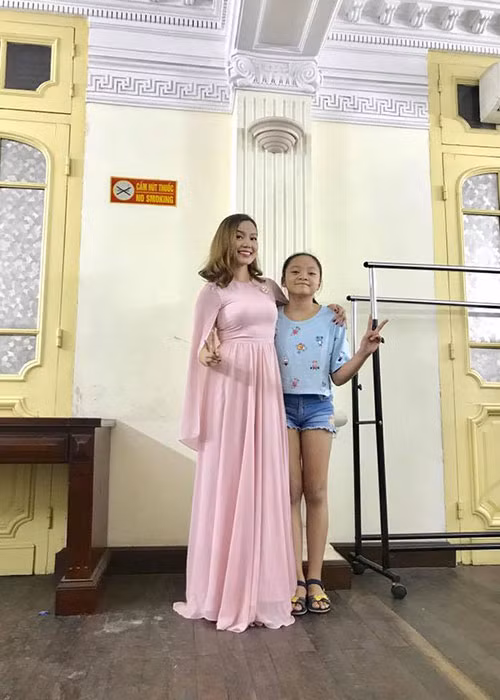 Năm 2011, Ngọc Anh tiết lộ sau cuộc hôn nhân đầu tiên đổ vỡ, cô đã có một mối tình lớn nhưng cả hai không đến được với nhau.