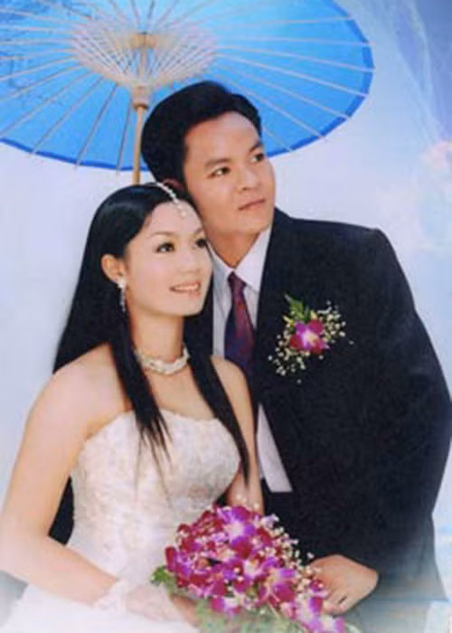 Năm 2005, Ngọc Anh lập gia đình. Nữ ca sĩ và chồng quen nhau từ hồi học cấp 3 và có 8 năm yêu nhau trước khi quyết định tiến tới hôn nhân. Ảnh: VTC