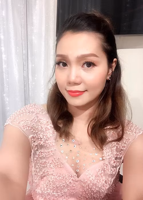 Cuối năm 2008, Ngọc Anh vướng tin đồn ly hôn. Tuy nhiên, nữ ca sĩ và chồng đều giữ im lặng trước những đồn đoán.