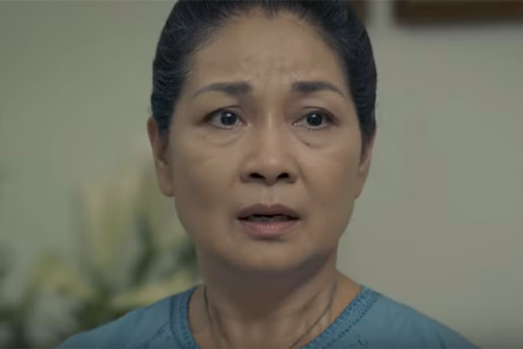 Đóng vai bà Mai - mẹ của Phong là diễn viên Minh Phương. Bà từng đóng phim “Sống chung với mẹ chồng”, “Đất và người”...