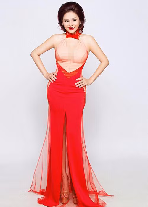 Lê Giang tự tin khoe những đường cong cơ thể trong một bộ ảnh. Ảnh: Thời đại