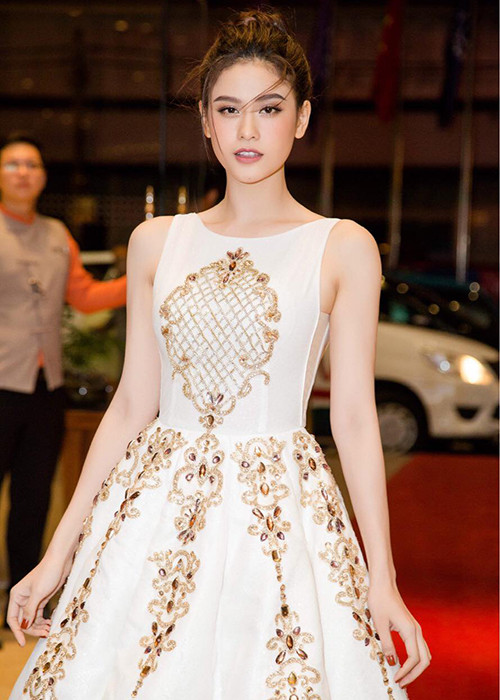 Xuất hiện tại các sự kiện giải trí, “gái một con” Trương Quỳnh Anh luôn hút mọi ánh nhìn bởi thần thái rạng rỡ.