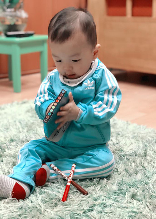 Con trai của Kỳ Hân trở thành người mẫu nhí của mẹ là một trong những tin tức sao Việt trong ngày 18/12.