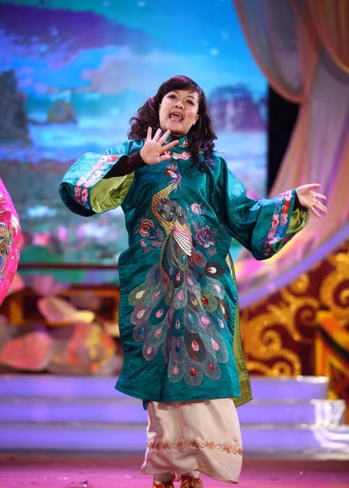 Năm 2014, Vân Dung quay trở lại đóng Táo Y tế trong buổi chầu. Ảnh: Người đưa tin