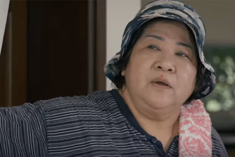 Nghệ sĩ Minh Vượng được khán giả yêu mến qua các tiểu phẩm hài trên truyền hình và sân khấu. Trong phim truyền hình “Cả một đời ân oán”, cô đóng vai bà giúp việc cho gia đình ông Quang.