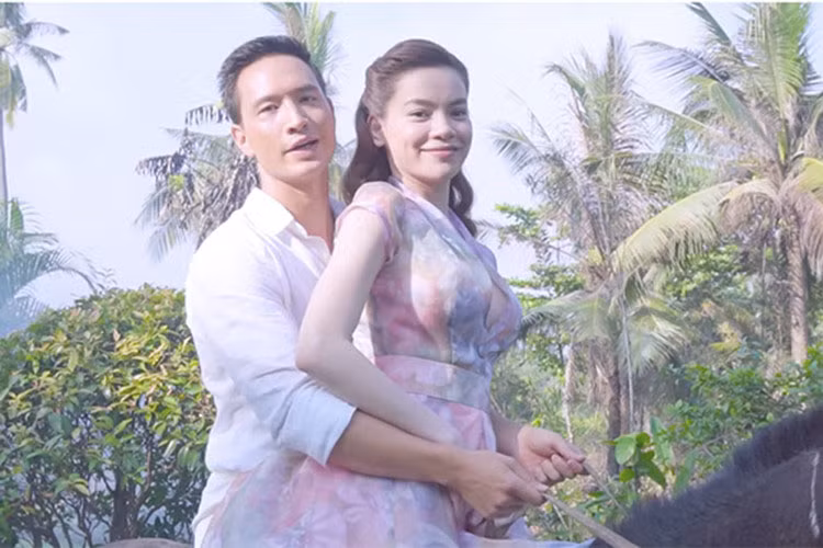 Kim Lý - Hồ Ngọc Hà trở thành cặp đôi sao Việt sau khi đóng chung MV ra mắt vào tháng 7/2017.