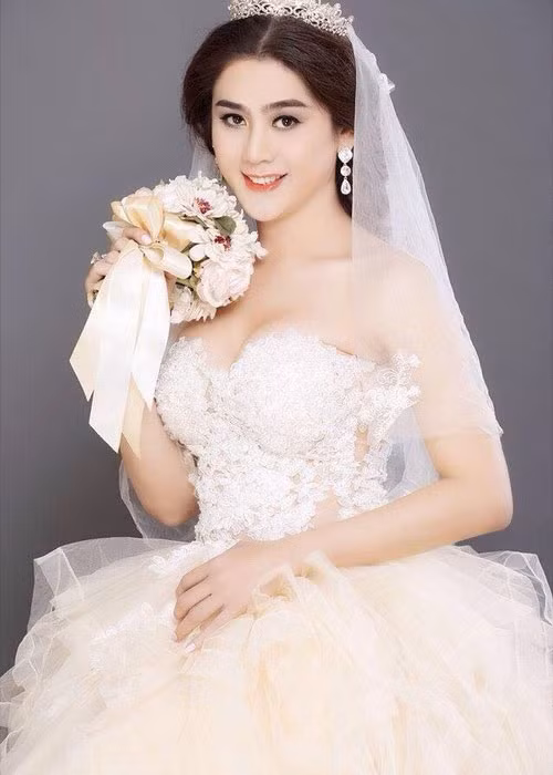 Kể từ khi chuyển giới, Lâm Khánh Chi thực hiện không ít bộ ảnh trong trang phục cô dâu. Ảnh: Một thế giới