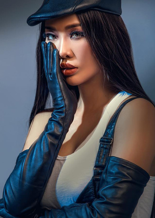 Kiko tỏ ra bức xúc khi Kim Lý phủ nhận chuyện tình cảm. Cô tố anh “hai mặt”. Sau chia sẻ của Kiko, Kim Lý hiện giữ im lặng. Ảnh: FBNV