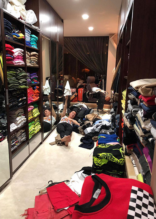 Người hâm mộ thích thú trước lời than vãn của Đàm Vĩnh Hưng về thói quen mua sắm của mình.