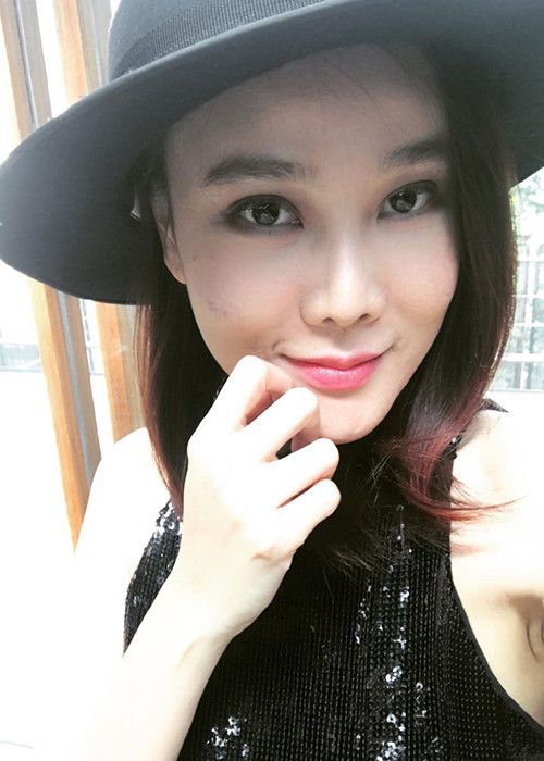 Dương Yến Ngọc khoe ảnh rạng rỡ sau khi công khai bạn trai mới.