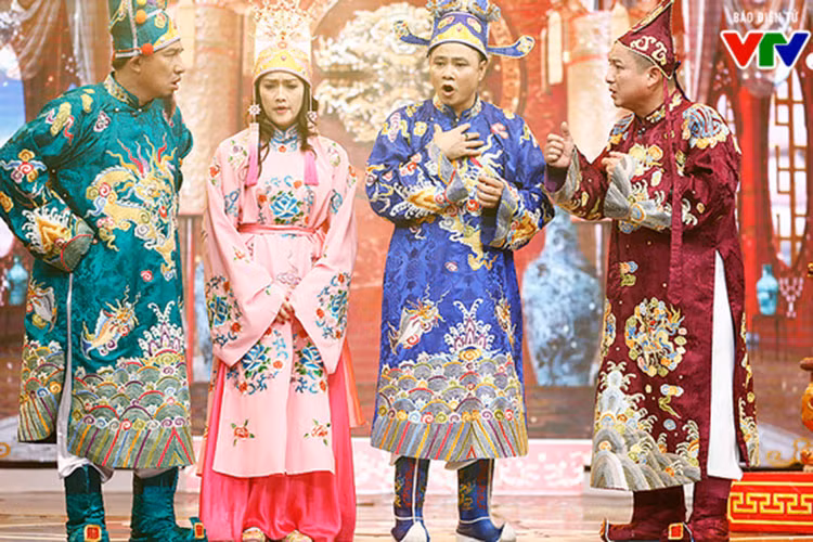 Chia sẻ với VTC, Chí Trung cho hay anh đã già, không thể theo lịch tập từ đêm khuya đến sáng sớm hôm sau của Táo quân. Ảnh: VTV