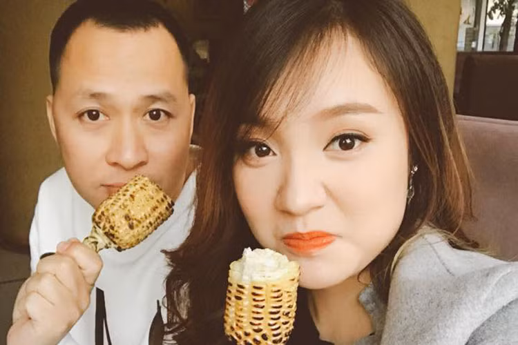 Hot Face sao Việt 24h: Nhật Thủy đăng tải khoảnh khắc đời thường hạnh phúc bên chồng.