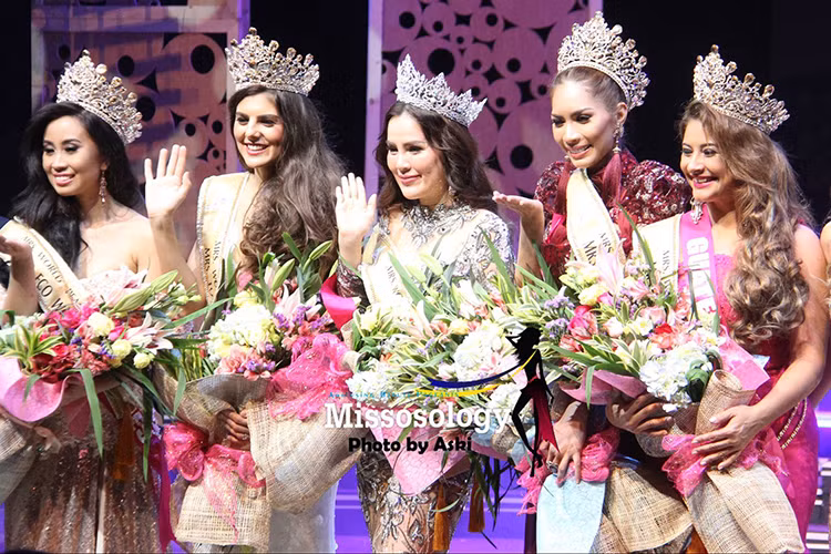 Chia sẻ lý do bỏ thi sau bán kết, Phương Lê cho biết sau một thời gian tham gia, cô thấy không phù hợp với tiêu chí của cuộc thi.