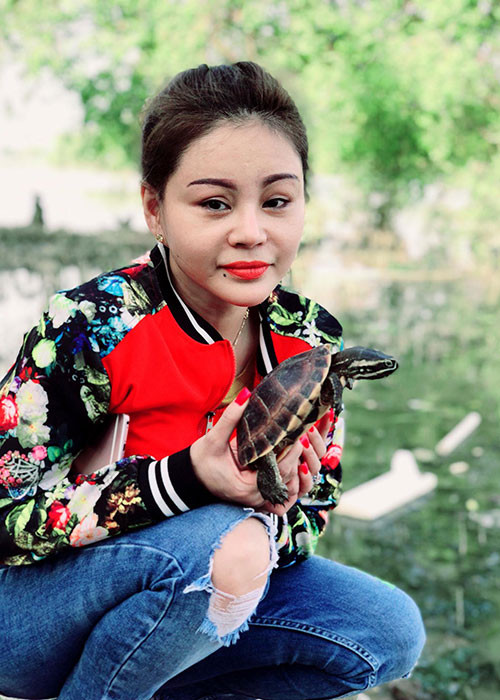 Duy Phương - Lê Giang đang trở thành tâm điểm của dư luận bởi ồn ào đời tư. Trong “Sau ánh hào quang”, Lê Giang tố từng bị chồng cũ bạo hành.