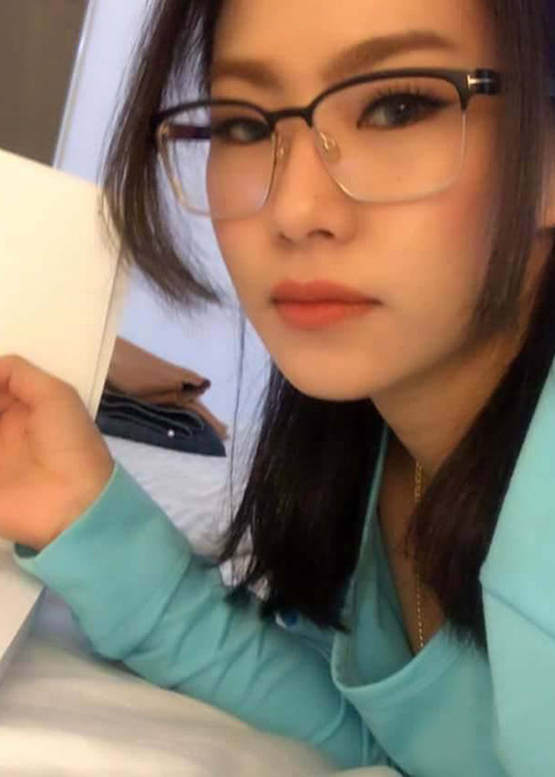 Lương Bích Hữu chia sẻ: “Đoạn đường gập ghềnh chông gai. Em vẫn học mãi đi mãi chưa chùn bước chân”.