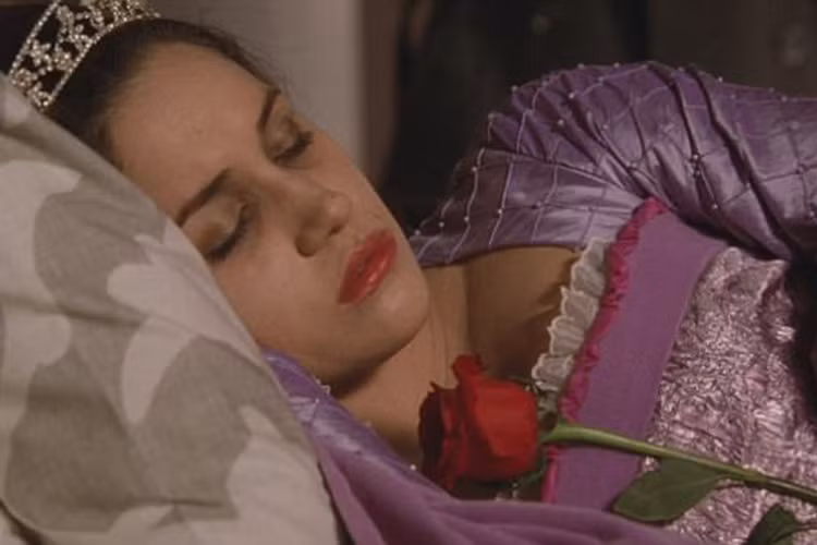 Hôn thê của Hoàng tử Harry từng đóng vai công chúa trong bộ phim “Castle” lên sóng vào tháng 6/2012. Ảnh: Dailymail