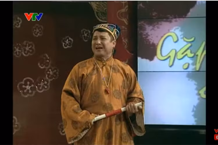 Nghệ sĩ Chí Trung lần đầu tham gia Táo Quân vào năm 2005. Vai diễn của anh là Táo giao thông. Ảnh: VTV