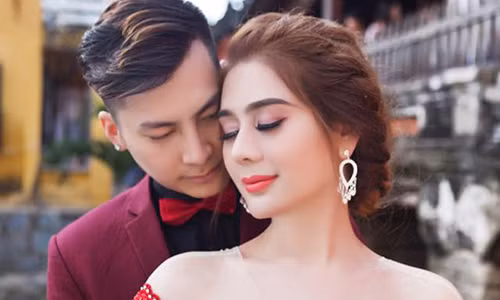 Lâm Khánh Chi đầu tư khá tốn kém trang phục cưới cho ngày vui trọng đại.