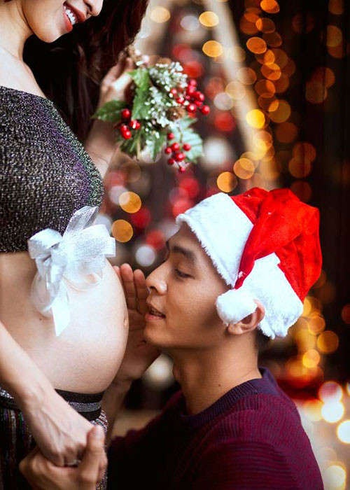 Đông đảo người hâm mộ chúc mừng vợ chồng Tú Vi - Văn Anh sắp đón thêm thành viên mới.