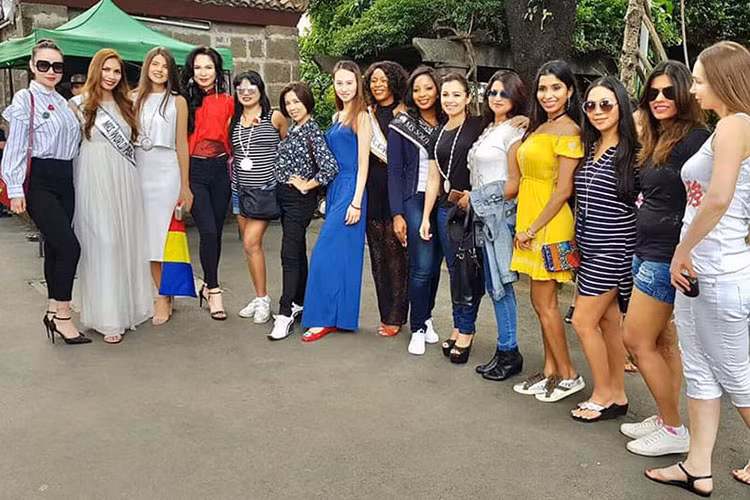 Dương Yến Ngọc từng đoạt danh hiệu Á hậu 1 cuộc thi Hoa hậu Phụ nữ Việt Nam qua ảnh năm 2000.