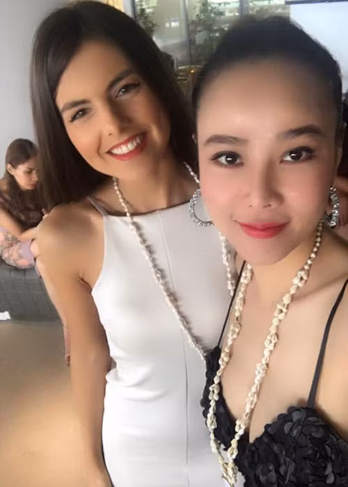 Bước chân vào cuộc thi, Dương Yến Ngọc cùng các thí sinh trải qua các hoạt động bên lề.