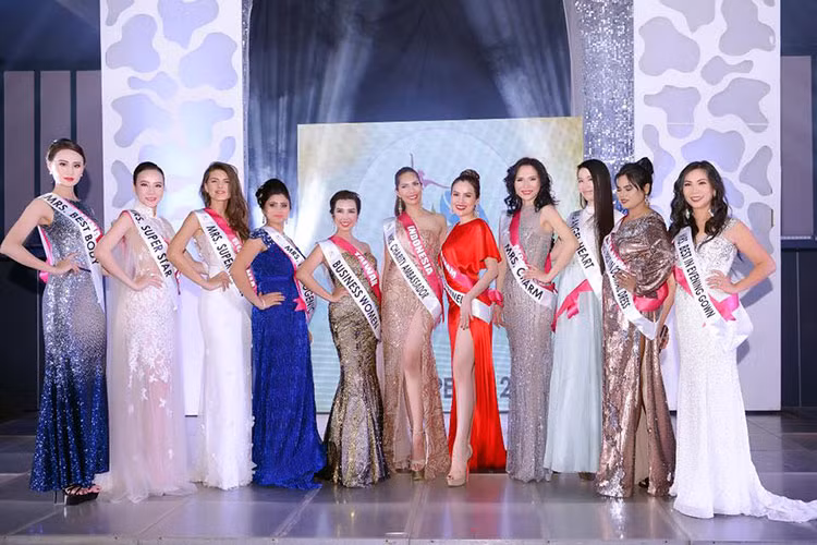 Bà mẹ hai con hiện tích cực tập luyện cho chung kết cuộc thi.