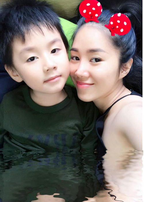 Lê Phương tiết lộ con trai không muốn mẹ già đi là một trong những tin tức sao Việt trong ngày 13/12.