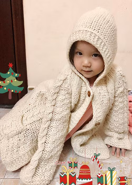 Con gái út của Trịnh Kim Chi ngày càng đáng yêu.