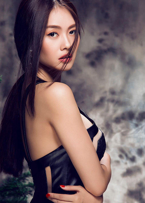 Linh Chi háo hức chờ đợi chuyến đi Hàn Quốc cùng gia đình và bạn trai Lâm Vinh Hải vào tháng 1/2018.