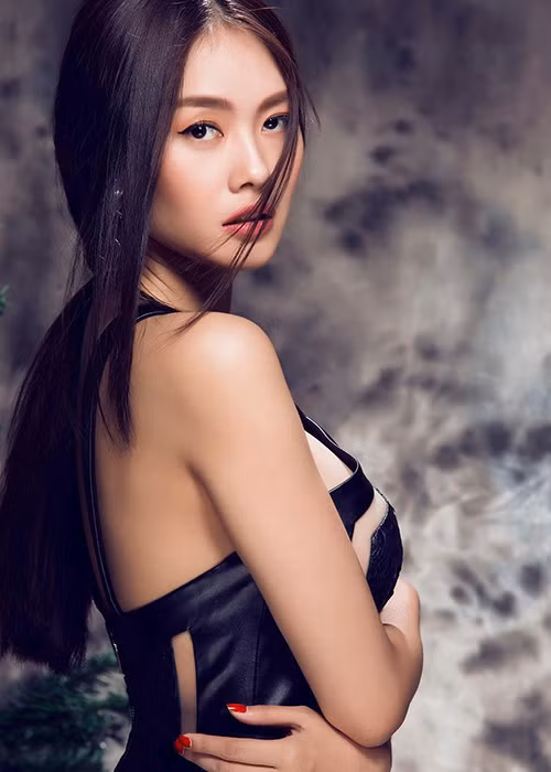 Linh Chi háo hức chờ đợi chuyến đi Hàn Quốc cùng gia đình và bạn trai Lâm Vinh Hải vào tháng 1/2018.