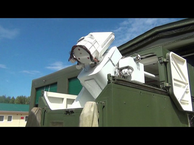 "Trong cùng ngày, máy bay không người lái Israel cũng đã tới biên giới Syria để trinh sát. Quân đội Syria đã phóng tên lửa phòng không để ép các phi cơ của Tel Aviv phải rút lui".