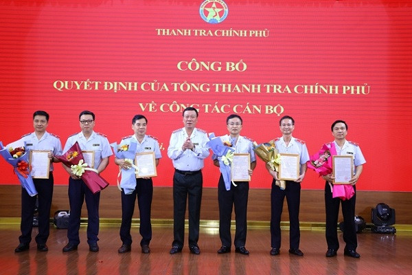 Thanh tra Chính phủ công bố quyết định về công tác cán bộ - Hình 2 Thanh tra Chinh phu cong bo quyet dinh ve cong tac can bo-Hinh-2