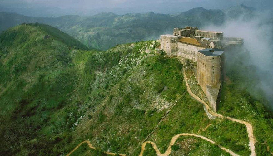 Lâu đài Laferrière ở Haiti do những người nô lệ xây dựng.