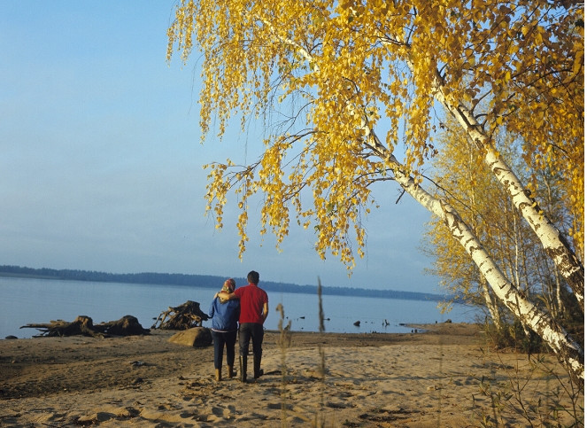 …bờ sông Volga đẹp như tranh vẽ…